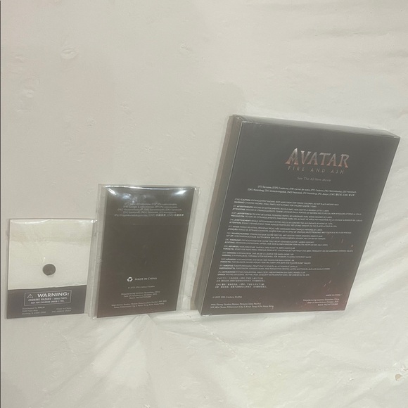 Avatar BUNDLE 2025 Fire and Ash PINS Ticket, Posters, Notebook Friend Fam NEW - Picture 3 of 14